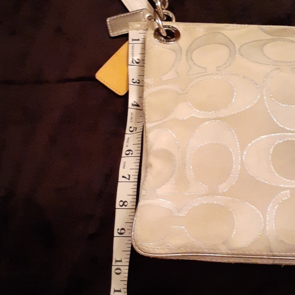 Coach Purse - Picture 5 of 7